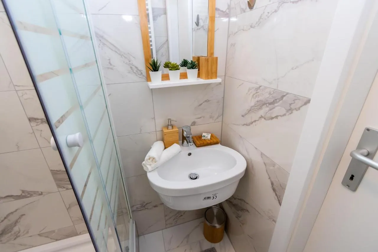 Radiant Premium Apartments - Fuenfhaus Vienne