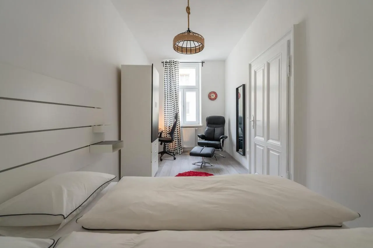 Radiant Premium Apartments - Fuenfhaus Vienna