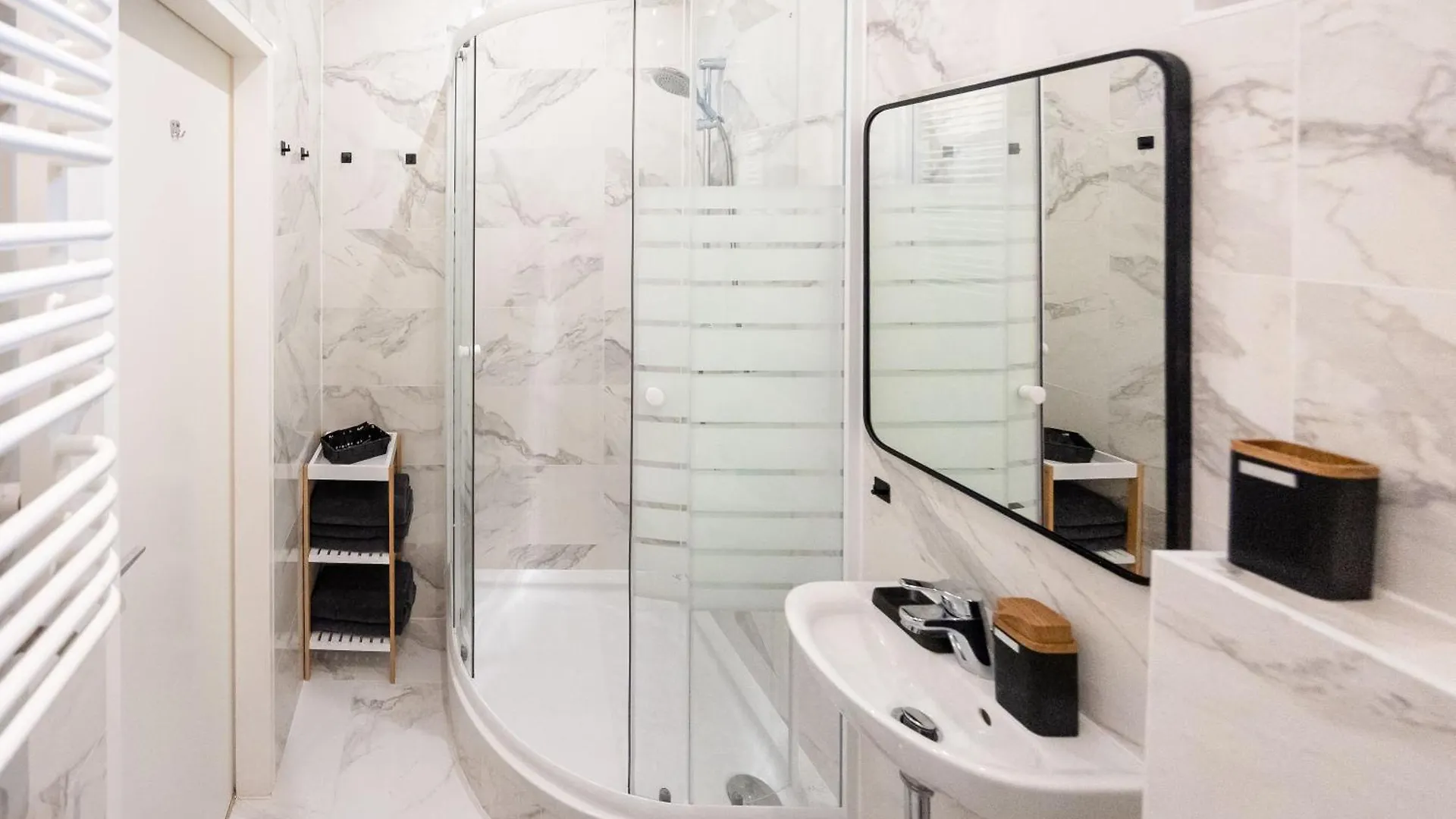 Radiant Premium Apartments - Fuenfhaus Vienna Austria